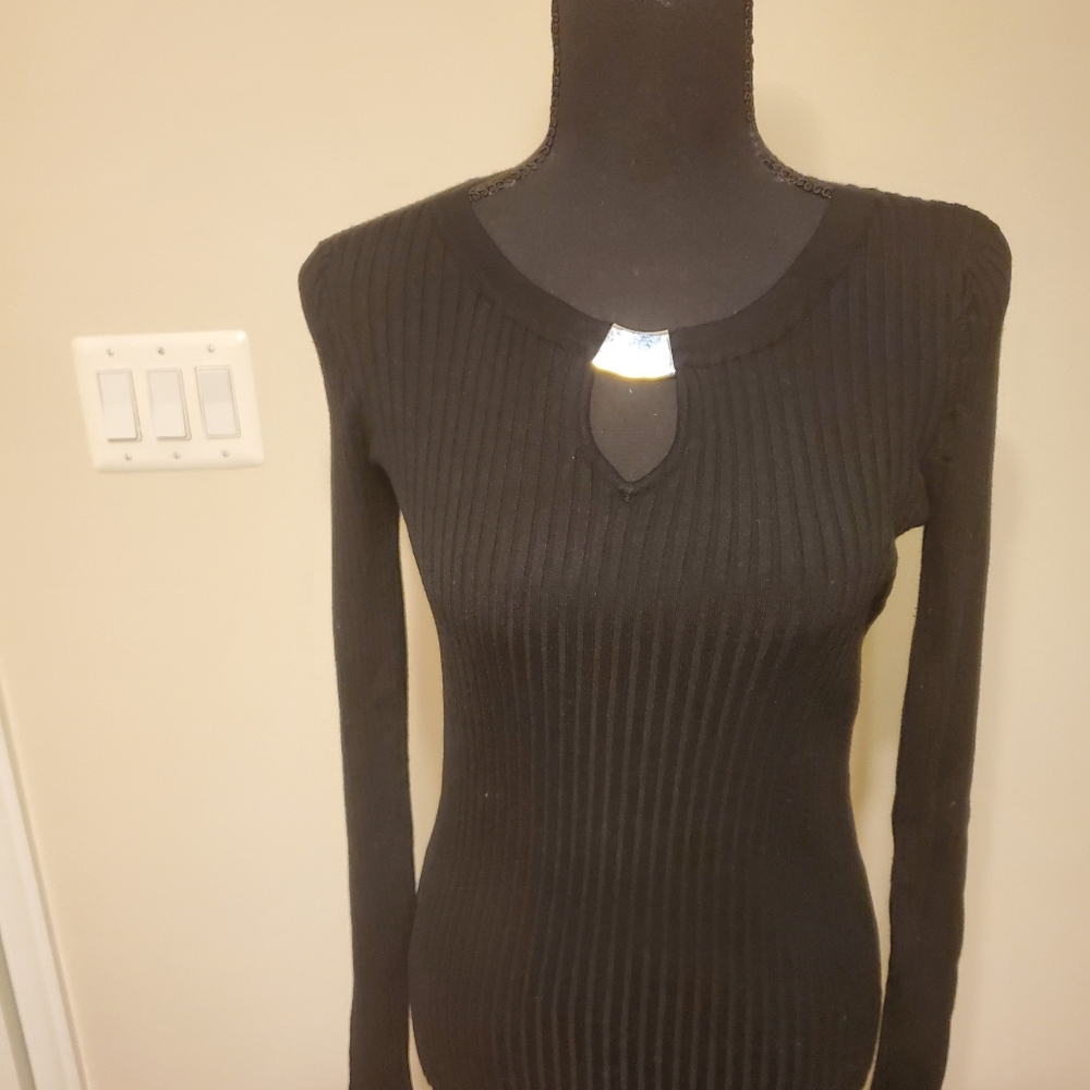Premise sweater
